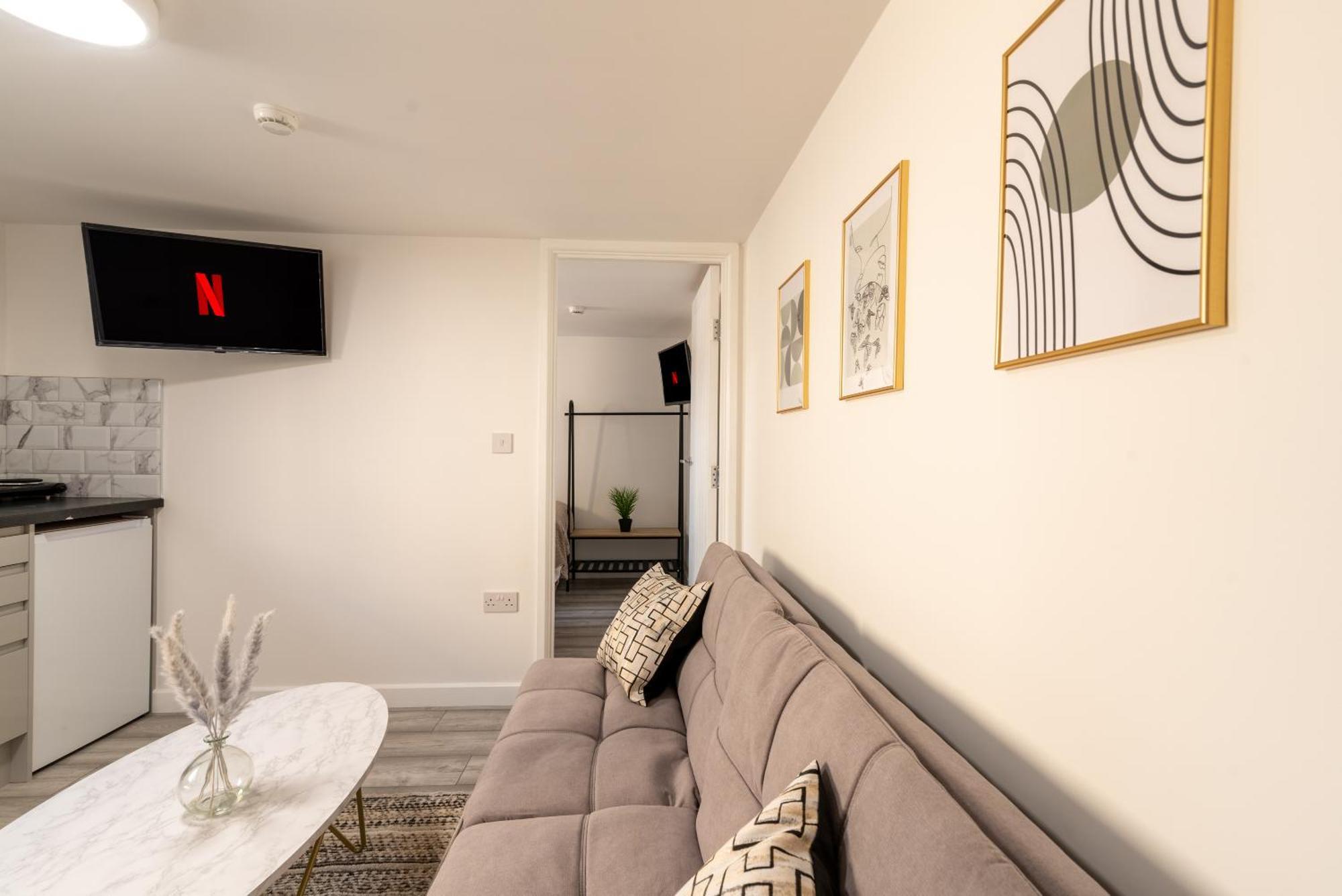 Cosy Cardiff Apartments - Garden Lounge المظهر الخارجي الصورة
