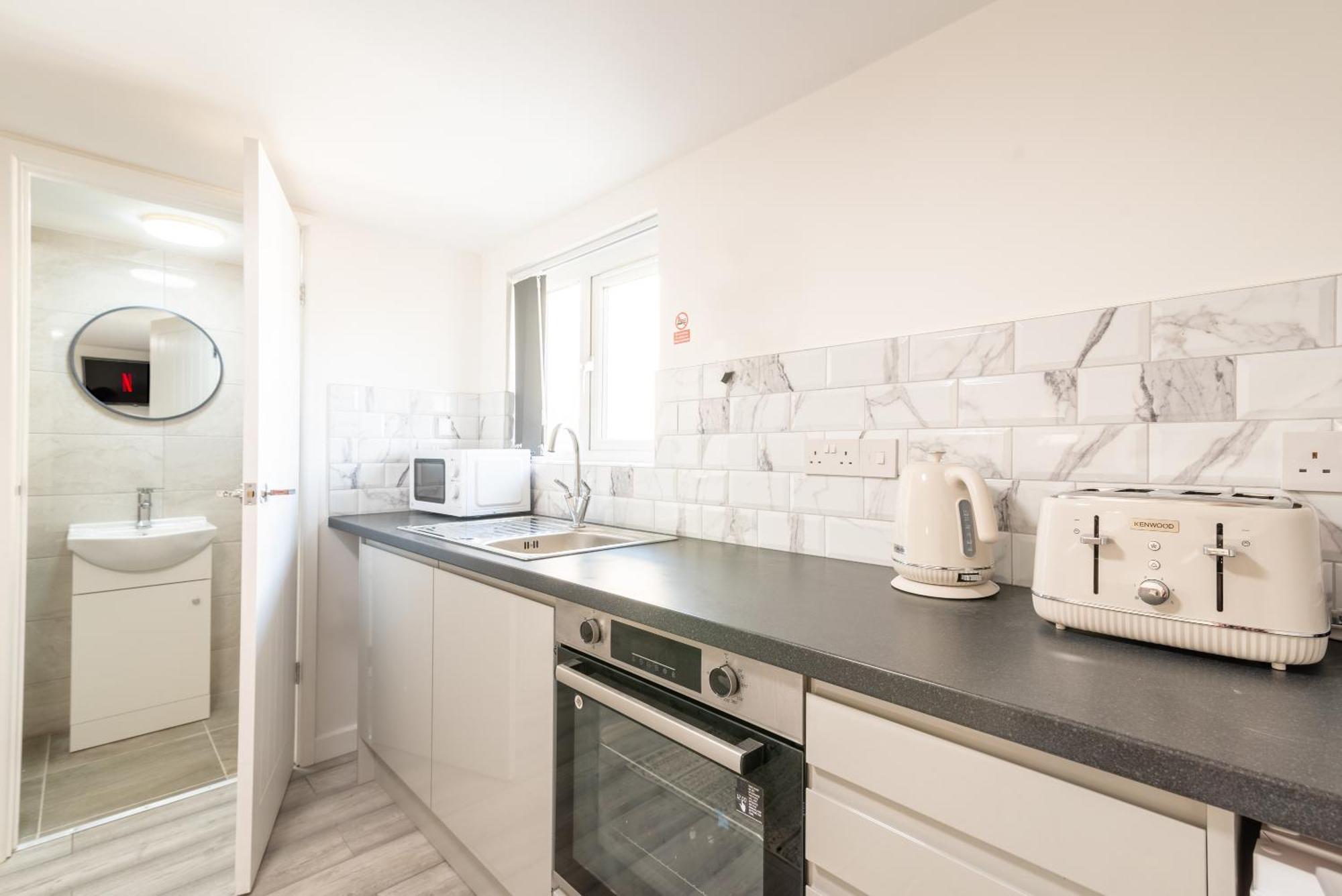 Cosy Cardiff Apartments - Garden Lounge المظهر الخارجي الصورة