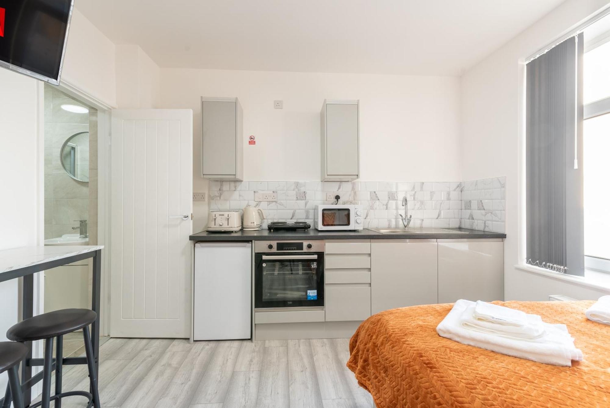 Cosy Cardiff Apartments - Garden Lounge المظهر الخارجي الصورة