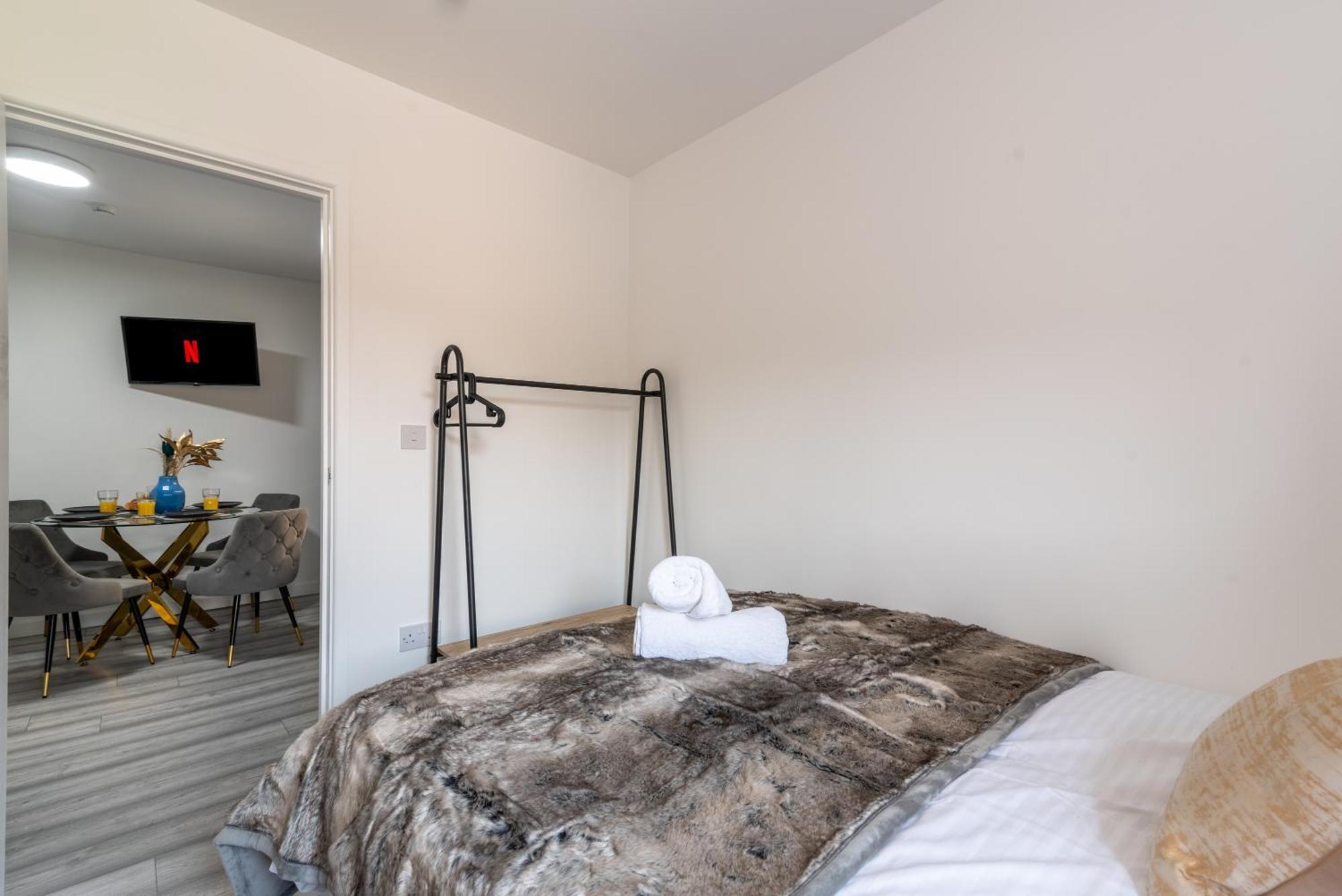 Cosy Cardiff Apartments - Garden Lounge المظهر الخارجي الصورة