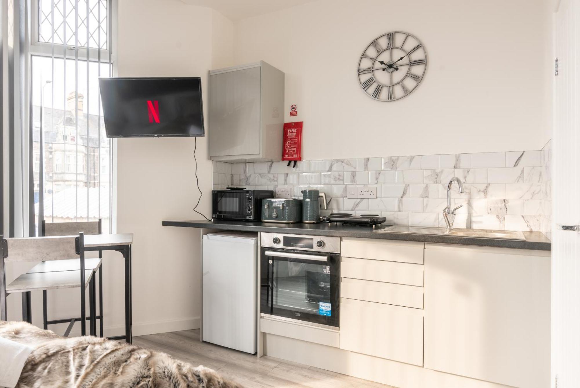 Cosy Cardiff Apartments - Garden Lounge المظهر الخارجي الصورة