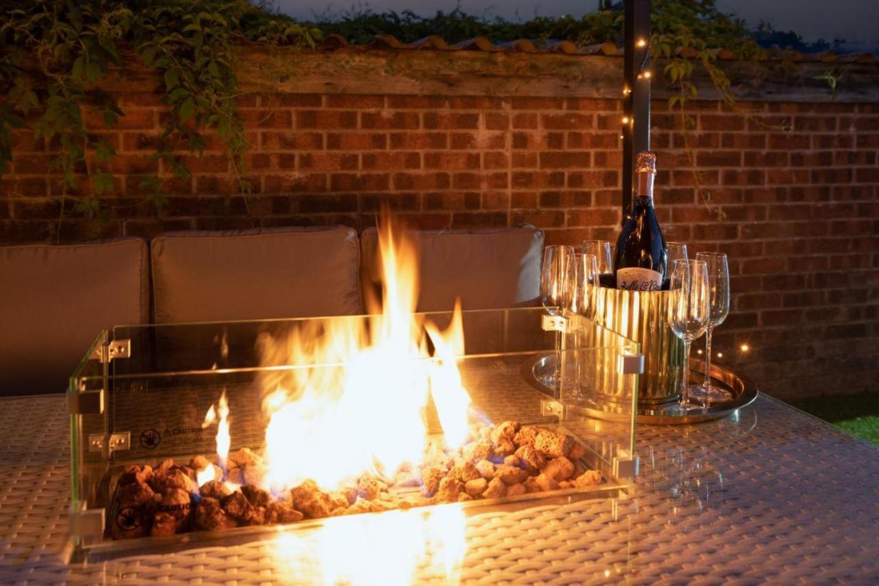 Cosy Cardiff Apartments - Garden Lounge المظهر الخارجي الصورة