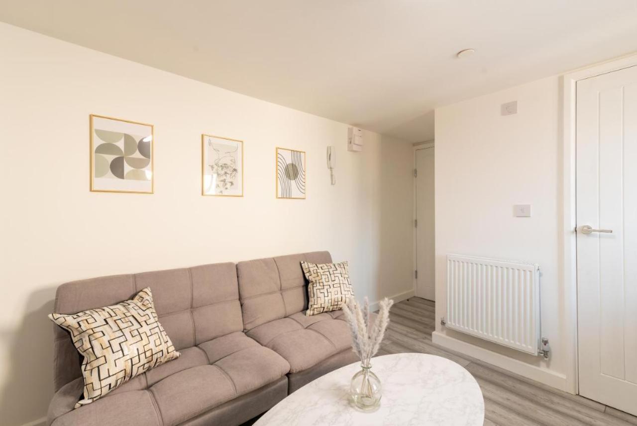 Cosy Cardiff Apartments - Garden Lounge المظهر الخارجي الصورة