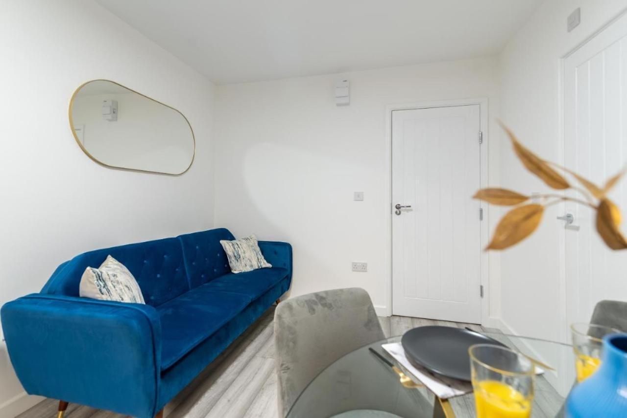 Cosy Cardiff Apartments - Garden Lounge المظهر الخارجي الصورة